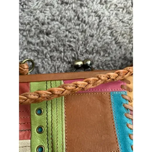 Vintage Fossil Clutch Purse with kiss closurr. Leather with braided strap - Picture 3 of 3